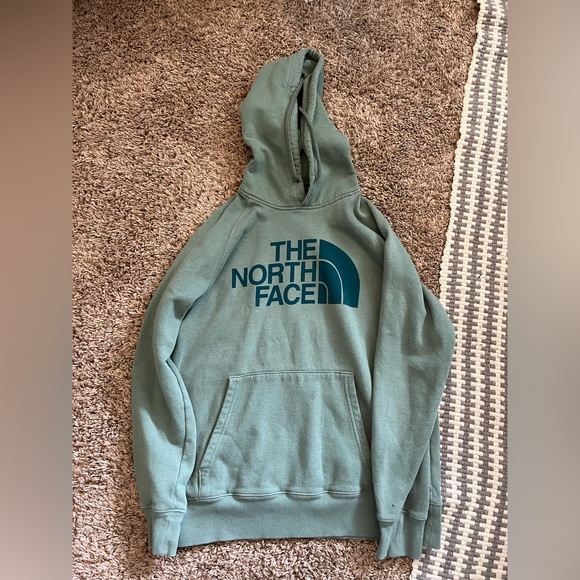Tops - North Face Hoodie